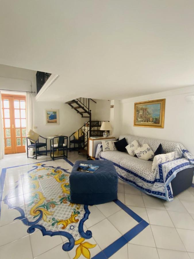 Central Apartment Le Botteghe Капри Екстериор снимка