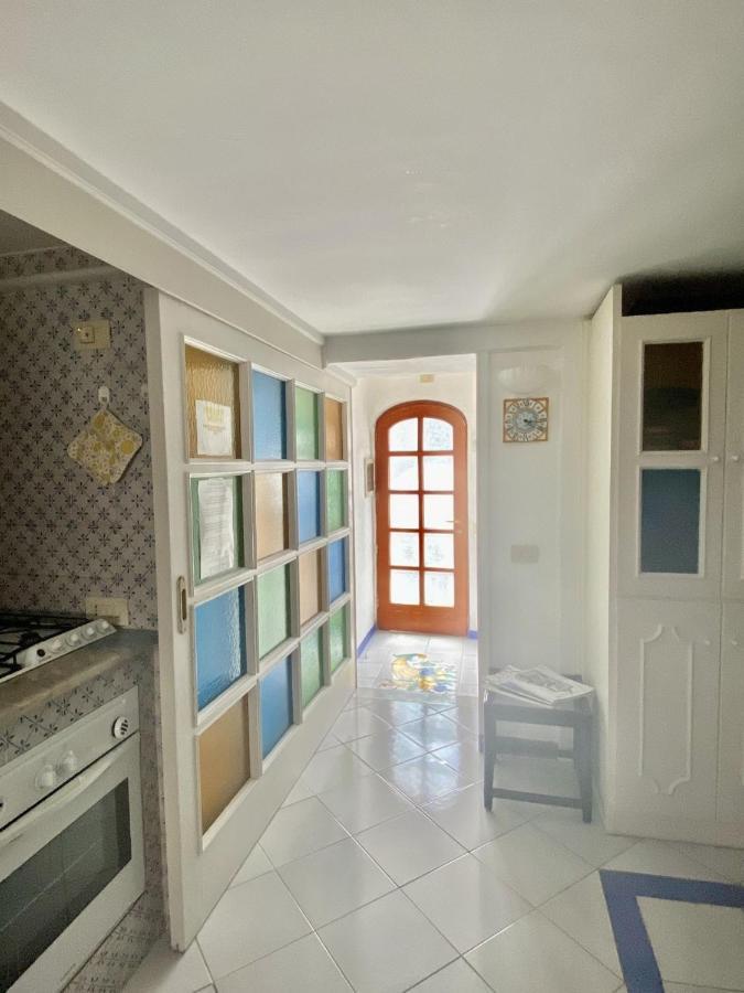 Central Apartment Le Botteghe Капри Екстериор снимка