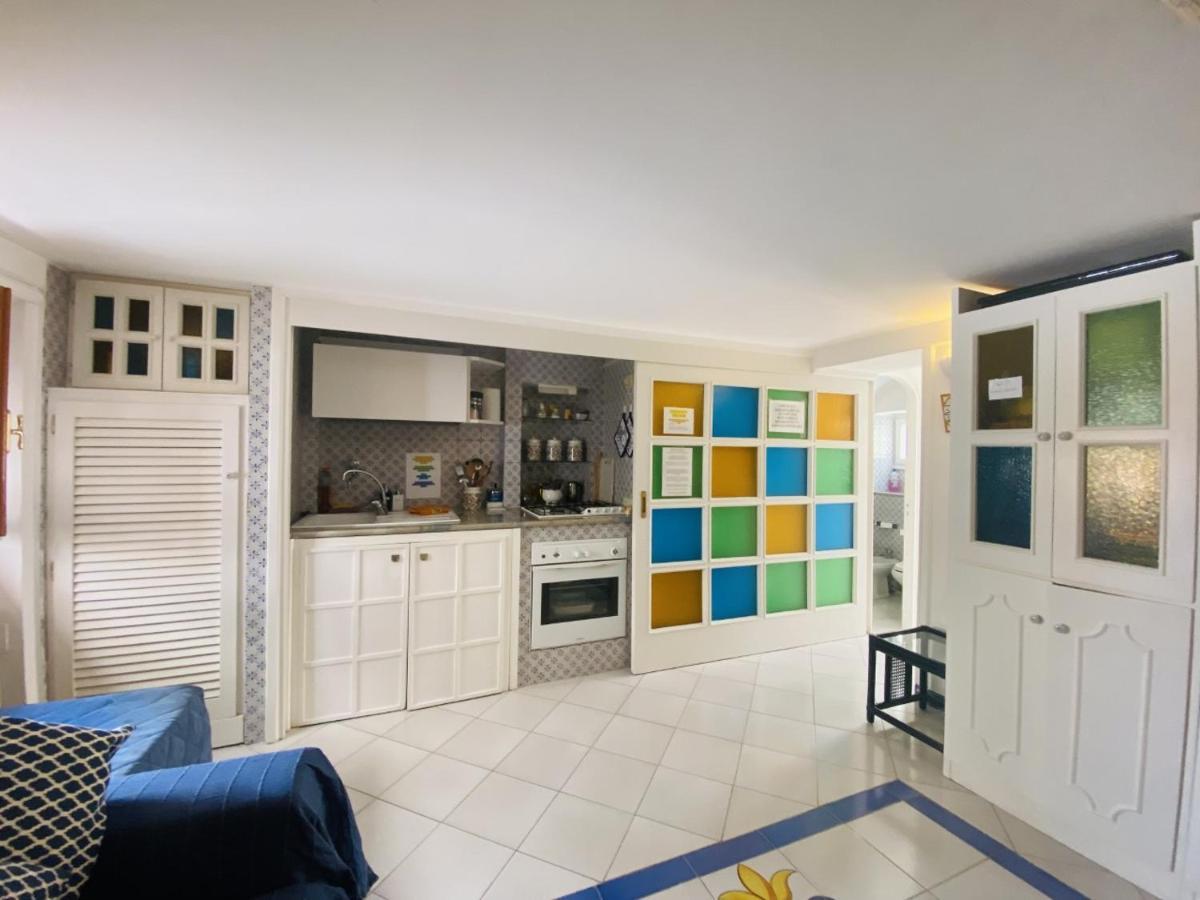 Central Apartment Le Botteghe Капри Екстериор снимка