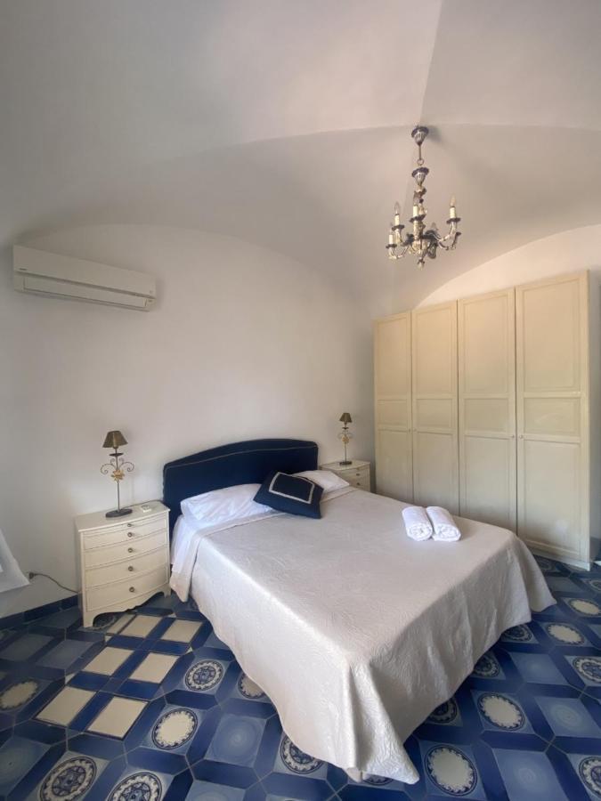 Central Apartment Le Botteghe Капри Екстериор снимка