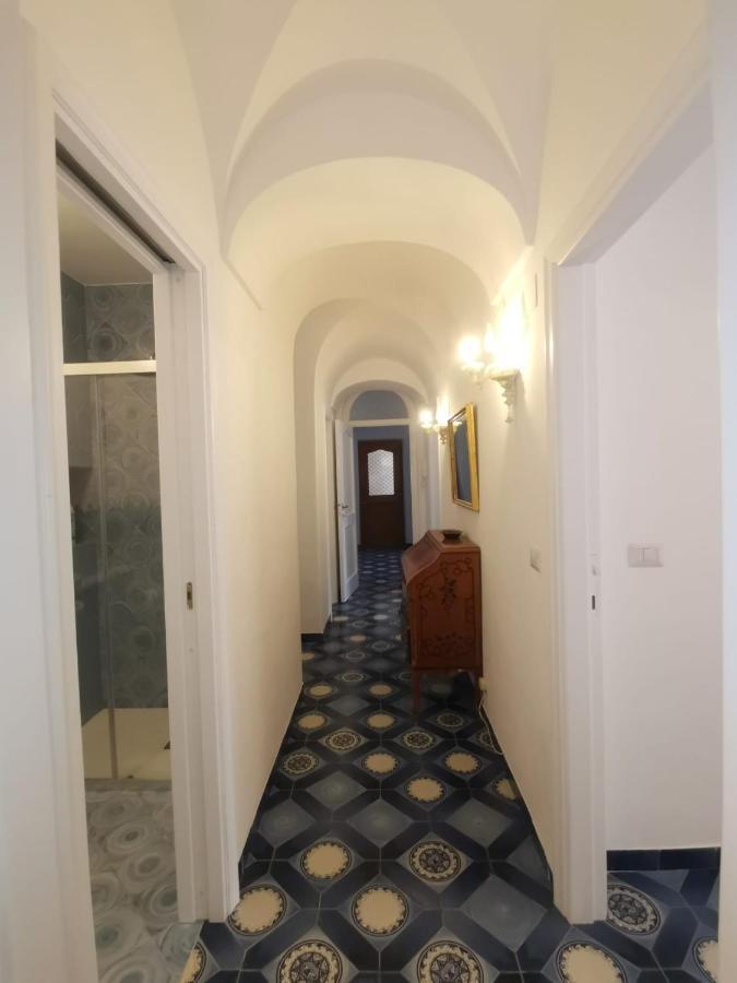 Central Apartment Le Botteghe Капри Екстериор снимка